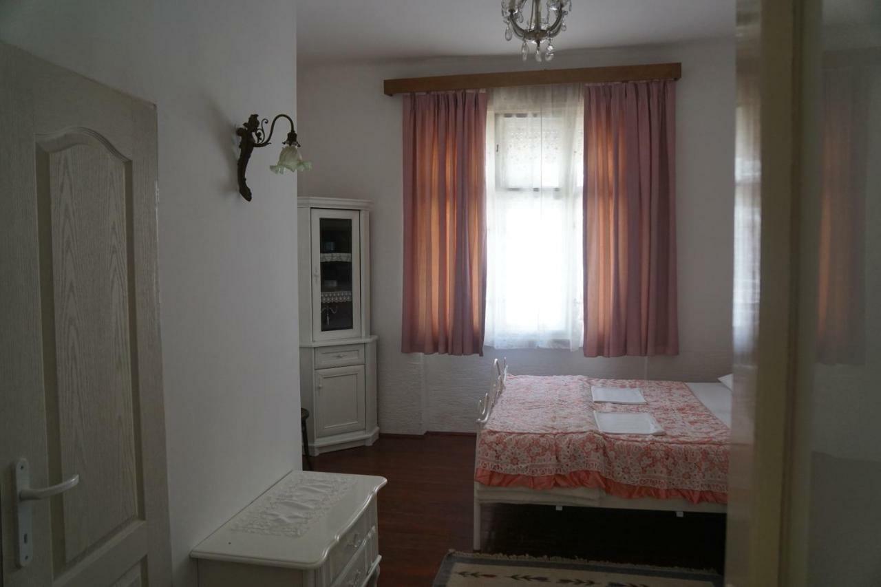 Somborski salas - strogi centar Exterior foto